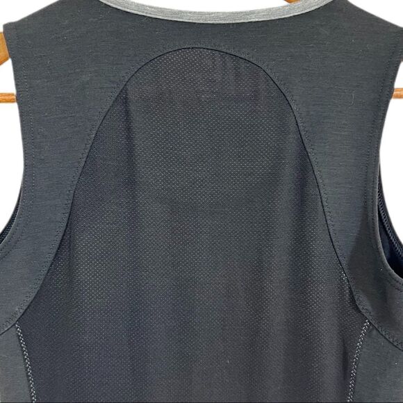 Athleta Fuse Color Block Dress. Size XS. Great Condition!! - Picture 6 of 12